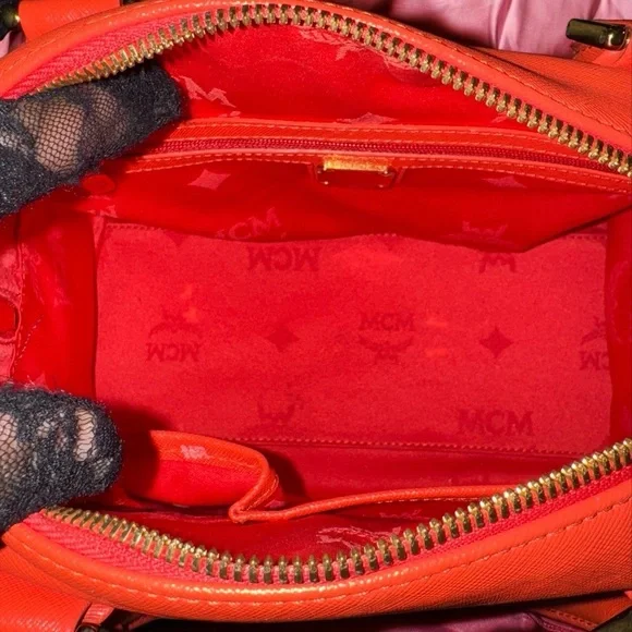 MCM Boston leather bag in Orange EUC - Picture 8 of 12